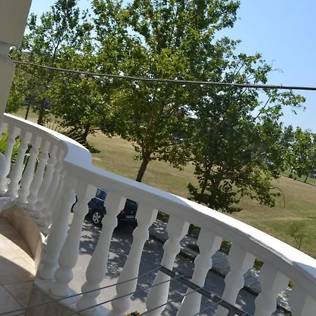 Victoria * Olympiakí Aktí