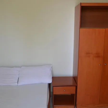 Victoria * Olympiakí Aktí