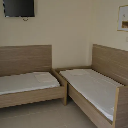 Victoria * Olympiakí Aktí