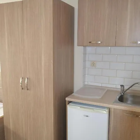 Victoria Aparthotel *